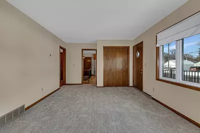 2104 3rd Street N, Saint Cloud, MN 56303 - Photo 11