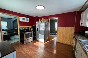 511 3rd St NE, Chisholm, MN 55719 - Photo 9