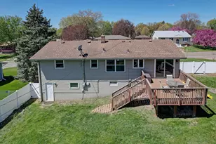 631 Greenway Ave N, Oakdale, MN 55128 - Photo 59
