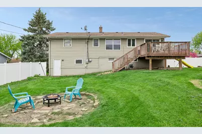 631 Greenway Avenue N, Oakdale, MN 55128 - Photo 49