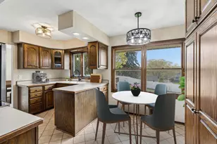 631 Greenway Ave N, Oakdale, MN 55128 - Photo 17