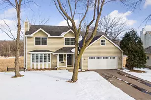 19415 Vine Ridge Rd, Excelsior, MN 55331 - Photo 1