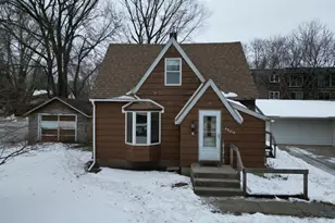 1504 7 1/2 Street SW, Willmar, MN 56201 - Photo 1