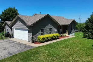 2468 7th St SW, Buffalo, MN 55313 - Photo 3