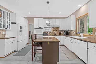 14217 Footbridge Way, Apple Valley, MN 55124 - Photo 7