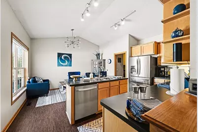 14461 Freesia Way, Apple Valley, MN 55124 - Photo 7