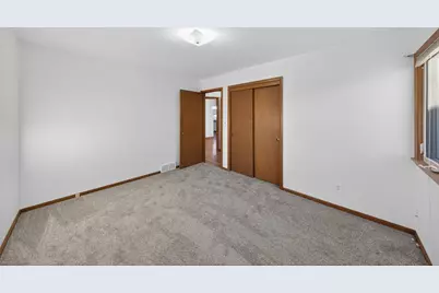 1912 16 1/2 Street NW, Rochester, MN 55901 - Photo 23