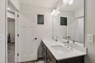 2278 Polar Wy, North Saint Paul, MN 55109 - Photo 35