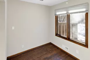 82 Walden St, Burnsville, MN 55337 - Photo 11