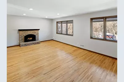 82 Walden Street, Burnsville, MN 55337 - Photo 17