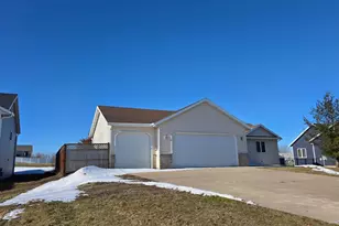 45 Rolling Hills Dr, Elgin, MN 55932 - Photo 13