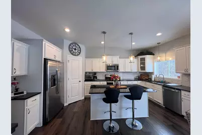 7123 148th Street W, Savage, MN 55378 - Photo 5