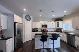 7123 148th St W, Savage, MN 55378 - Photo 5