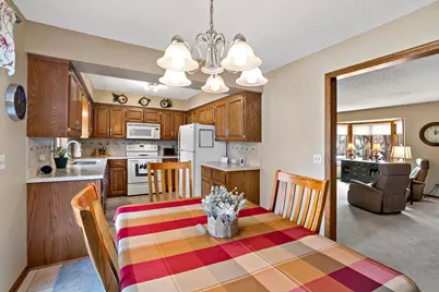 1729 Presidential Lane, Shakopee, MN 55379 - Photo 23