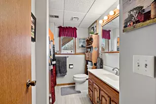 1729 Presidential Ln, Shakopee, MN 55379 - Photo 37