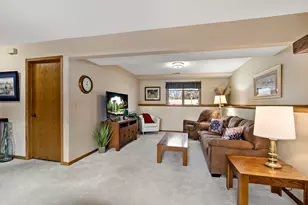 1729 Presidential Ln, Shakopee, MN 55379 - Photo 41