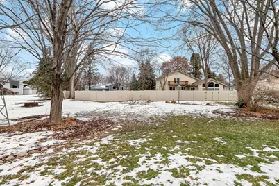 1729 Presidential Lane, Shakopee, MN 55379 - Photo 11