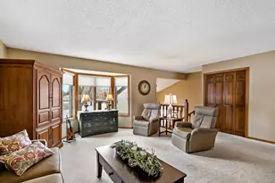 1729 Presidential Ln, Shakopee, MN 55379 - Photo 25
