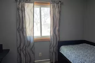 409 S 1st St, Marshall, MN 56258 - Photo 15