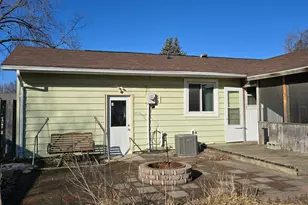409 S 1st St, Marshall, MN 56258 - Photo 27