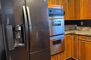 409 S 1st St, Marshall, MN 56258 - Photo 7