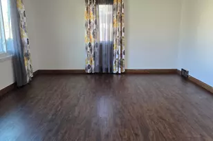 409 S 1st St, Marshall, MN 56258 - Photo 3