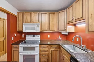 5697 Green Cir Dr, Hopkins, MN 55343 - Photo 3