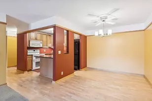 5697 Green Cir Dr, Hopkins, MN 55343 - Photo 5