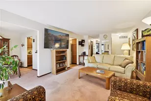 5210 Balmoral Ln, Bloomington, MN 55437 - Photo 7