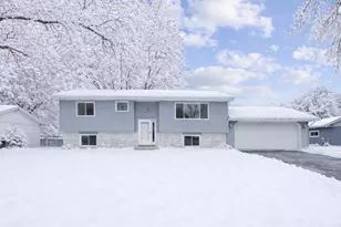 20420 Hughes Ave W, Lakeville, MN 55044 - Photo 13