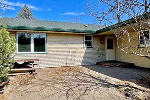 237 Butternut Ave, Red Wing, MN 55066 - Photo 3