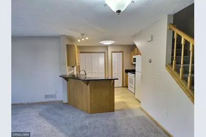 4075 Wilshire Circle, Shoreview, MN 55126 - Photo 9