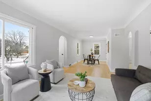 1406 Furness Pkwy, Saint Paul, MN 55119 - Photo 5