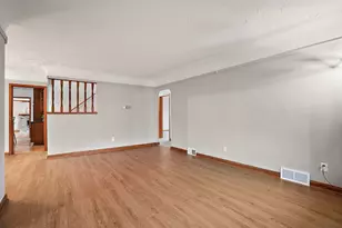 15717 Clayton Ave E, Rosemount, MN 55068 - Photo 7