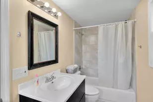 1942 Oliver Ave N, Minneapolis, MN 55411 - Photo 19