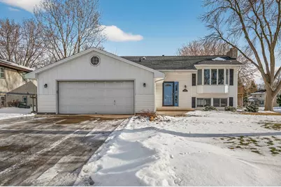 6616 Hillsboro Avenue N, Brooklyn Park, MN 55428 - Photo 3