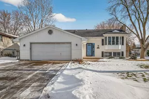 6616 Hillsboro Ave N, Brooklyn Park, MN 55428 - Photo 3