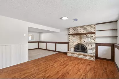 6616 Hillsboro Avenue N, Brooklyn Park, MN 55428 - Photo 11