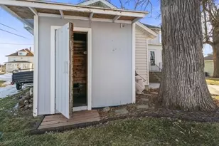 130 2nd St SE, Plainview, MN 55964 - Photo 7