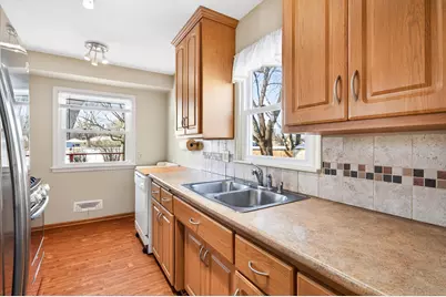 8624 Columbus Avenue S, Bloomington, MN 55420 - Photo 7