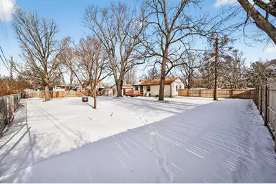 8624 Columbus Avenue S, Bloomington, MN 55420 - Photo 27