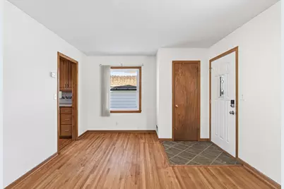 8624 Columbus Avenue S, Bloomington, MN 55420 - Photo 5