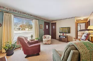 5832 Rhode Island Ave N, Crystal, MN 55428 - Photo 5