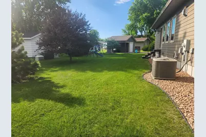 212 Eastwood Drive, Redwood Falls, MN 56283 - Photo 23