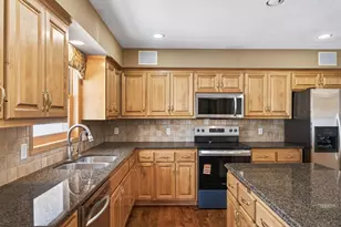 15920 48th Ave N, Plymouth, MN 55446 - Photo 13