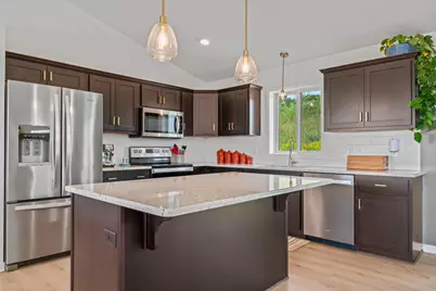 600 Mulligan Drive, Zumbrota, MN 55992 - Photo 11