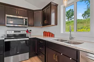 600 Mulligan Dr, Zumbrota, MN 55992 - Photo 13