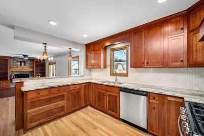 10470 Lancaster Lane N, Maple Grove, MN 55369 - Photo 5