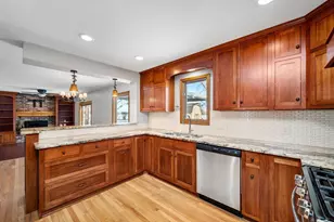 10470 Lancaster Ln N, Maple Grove, MN 55369 - Photo 5