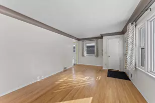 11832 Crawford Rd W, Minnetonka, MN 55343 - Photo 3